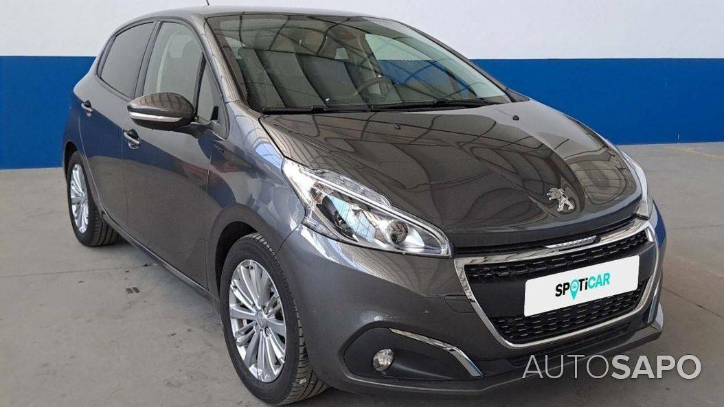 Peugeot 208 1.2 PureTech Life Signature de 2019