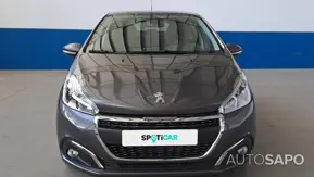 Peugeot 208 1.2 PureTech Life Signature de 2019