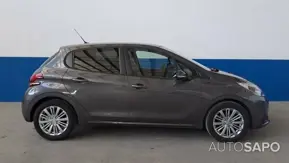 Peugeot 208 1.2 PureTech Life Signature de 2019