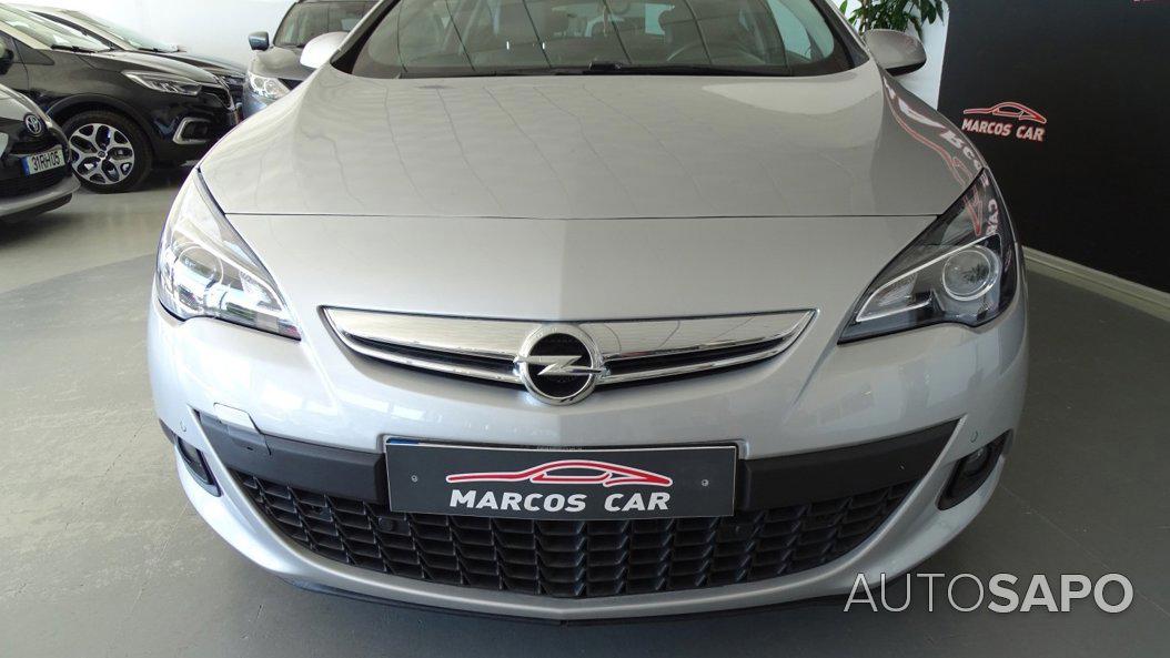 Opel Astra de 2012