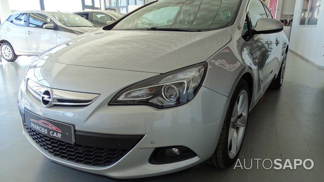 Opel Astra de 2012