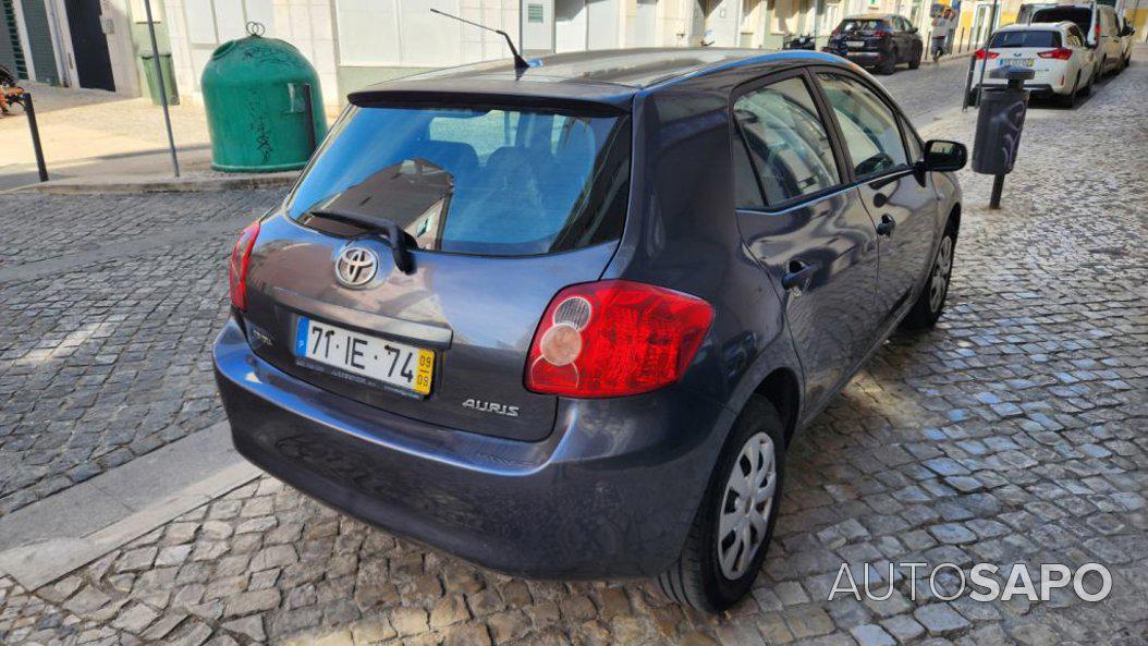 Toyota Auris 1.33 VVT-i Sol de 2009