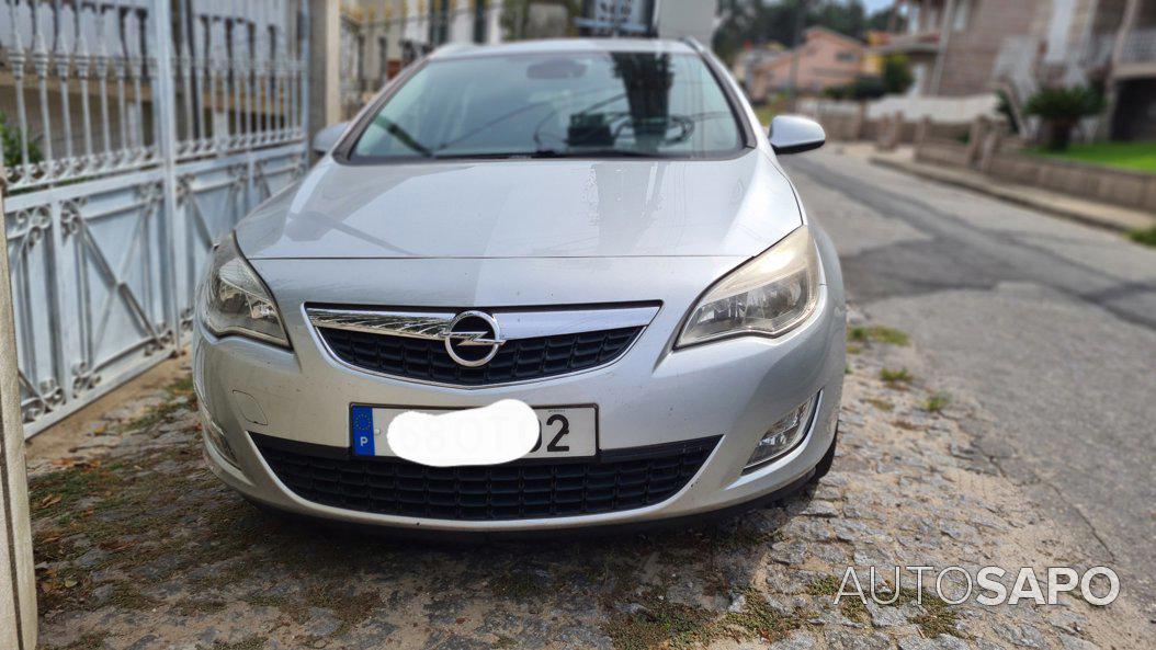 Opel Astra 1.7 CDTi Sport S/S de 2012