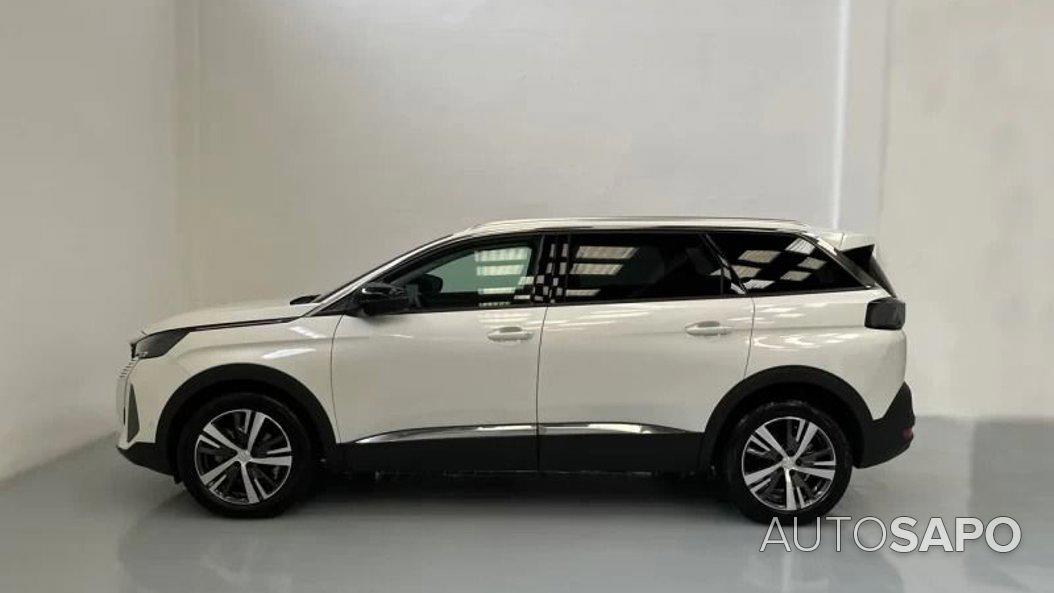 Peugeot 5008 de 2022