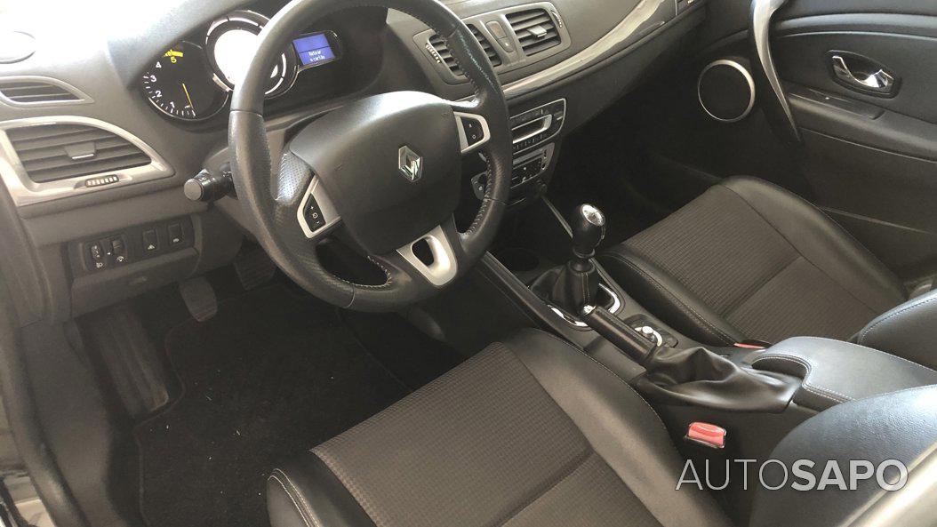 Renault Mégane 1.5 Blue dCi Limited C/PM+Pneu de 2012