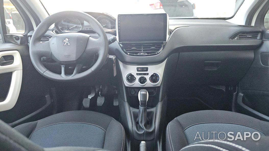 Peugeot 208 1.2 PureTech Style de 2018