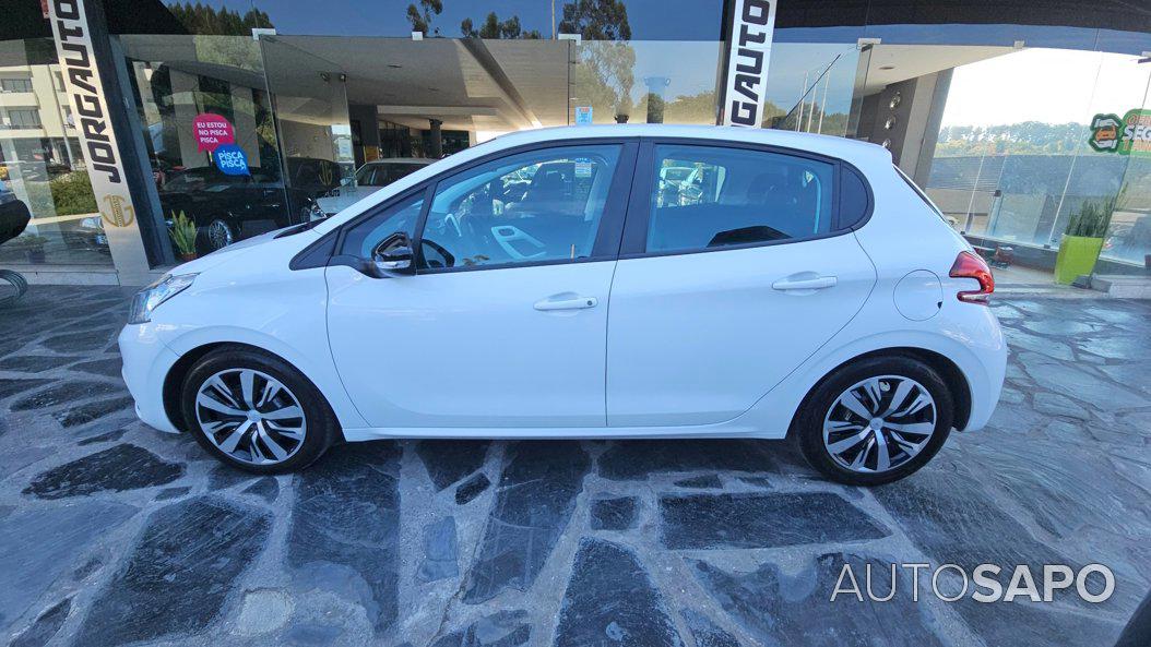 Peugeot 208 1.2 PureTech Style de 2018