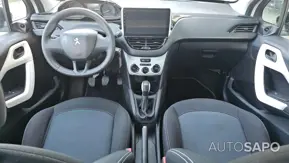 Peugeot 208 1.2 PureTech Style de 2018