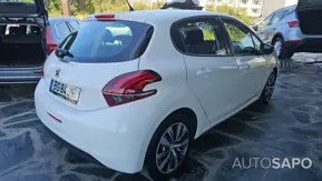 Peugeot 208 1.2 PureTech Style de 2018