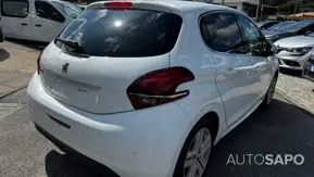 Peugeot 208 1.2 PureTech Style de 2018