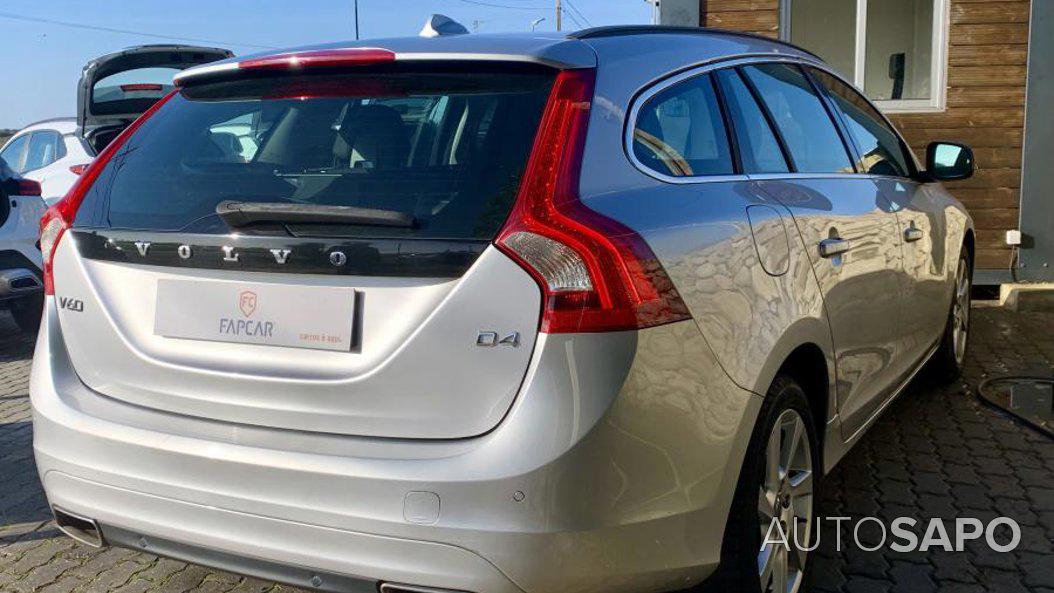 Volvo V60 2.0 D4 Momentum Eco de 2014