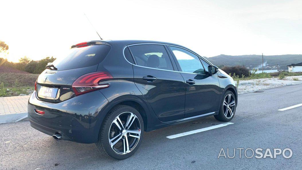 Peugeot 208 de 2016