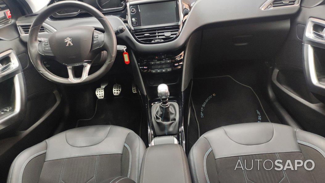 Peugeot 2008 1.2 PureTech Allure Pack de 2019