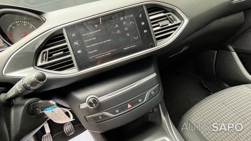 Peugeot 308 1.2 PureTech Active J17 de 2019