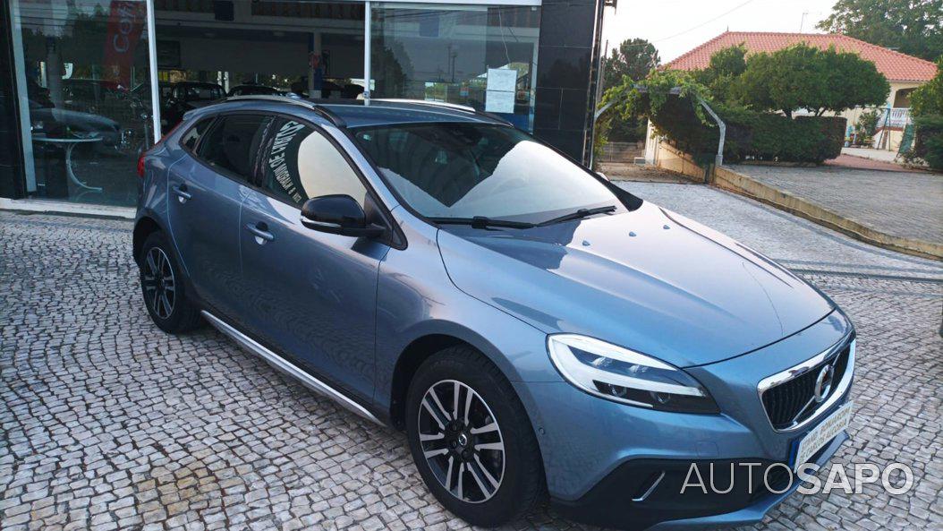 Volvo V40 Cross Country 2.0 D2 Kinetic de 2017