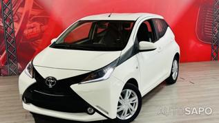 Toyota Aygo 1.0 X-Play Plus+X-Touch de 2017