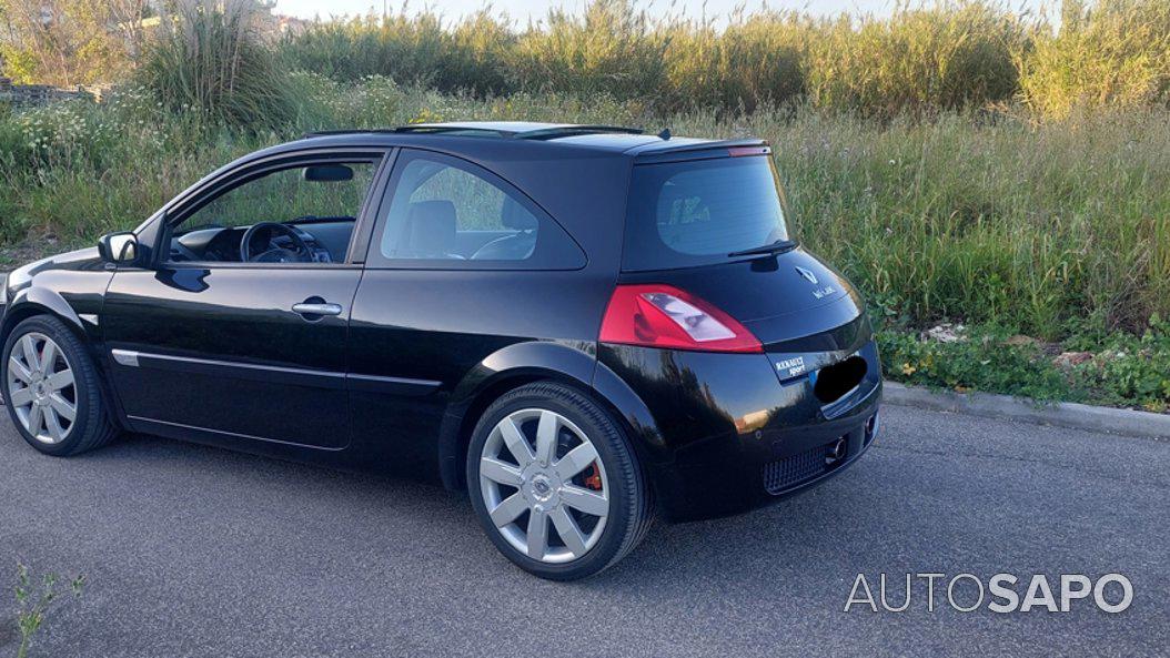 Renault Mégane 2.0 T RS de 2004