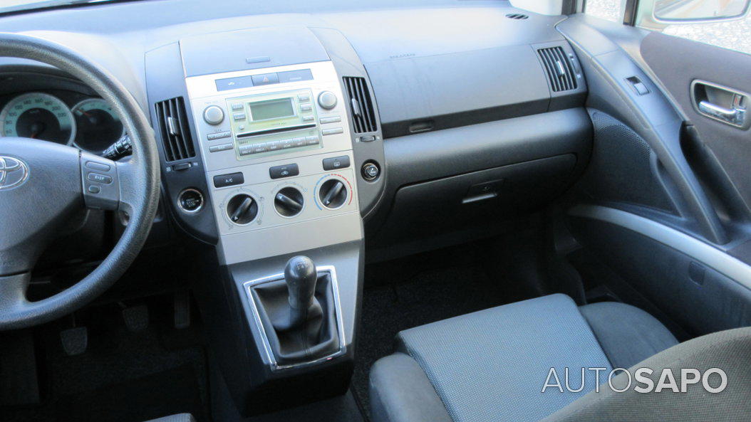 Toyota Verso 2.0 D-4D Comfort de 2004