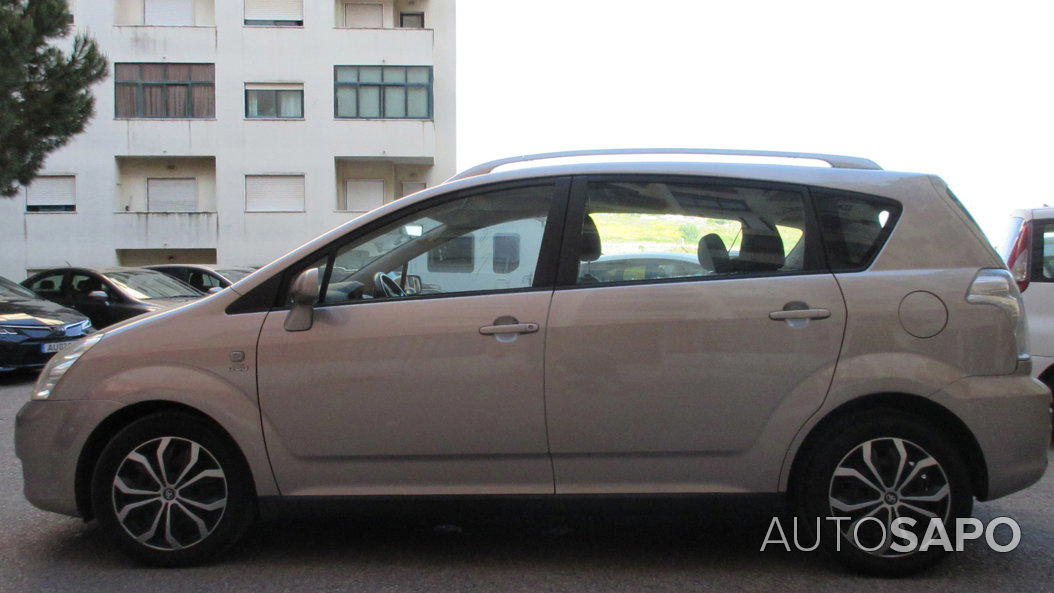 Toyota Verso 2.0 D-4D Comfort de 2004