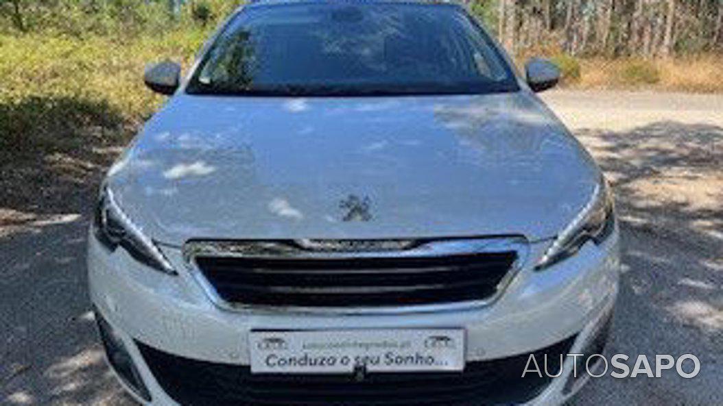 Peugeot 308 1.2 PureTech Allure J17 de 2016