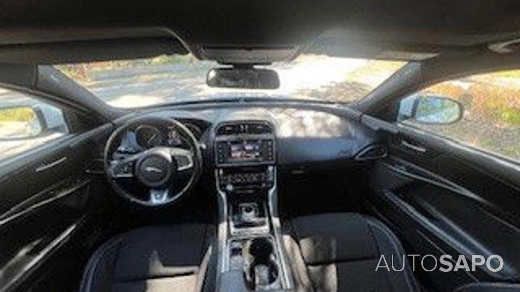 Jaguar XE 2.0 D R-Sport Aut. de 2015