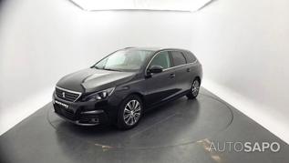 Peugeot 308 1.2 PureTech Allure EAT8 de 2021