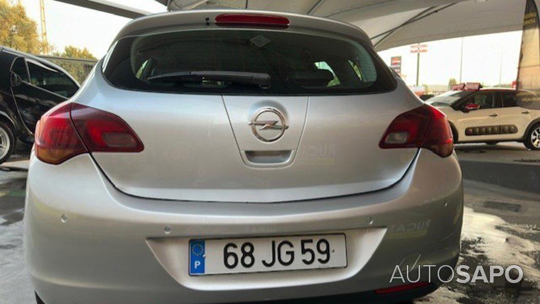 Opel Astra 1.7 CDTi Cosmo de 2010