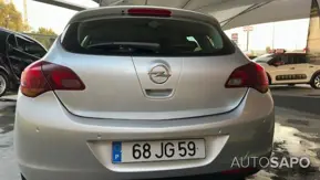 Opel Astra 1.7 CDTi Cosmo de 2010