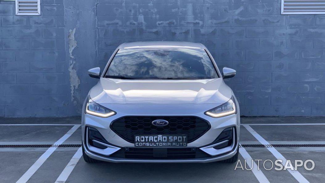 Ford Focus 1.0 EcoBoost MHEV ST-Line X de 2023