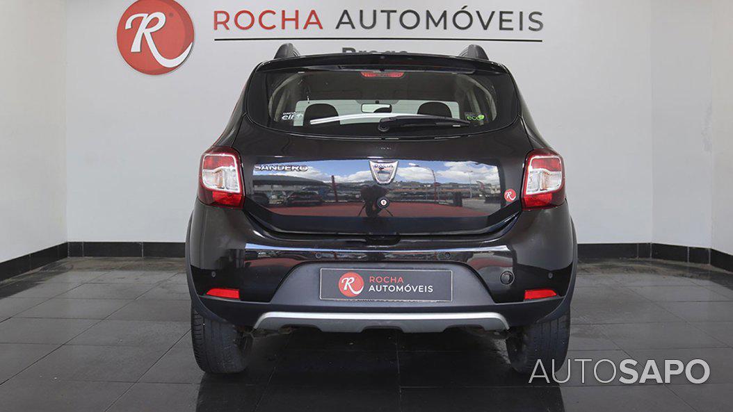 Dacia Sandero 0.9 TCe Stepway 124g de 2015