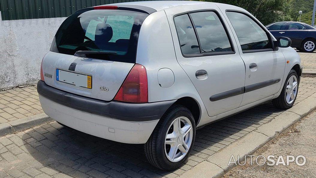 Renault Clio 1.2 RN de 2000