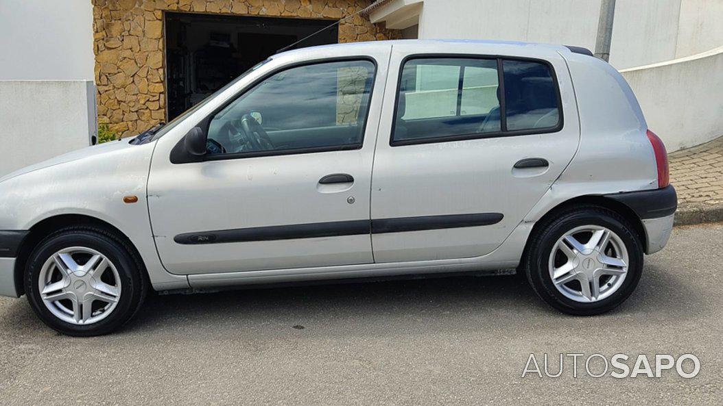 Renault Clio 1.2 RN de 2000