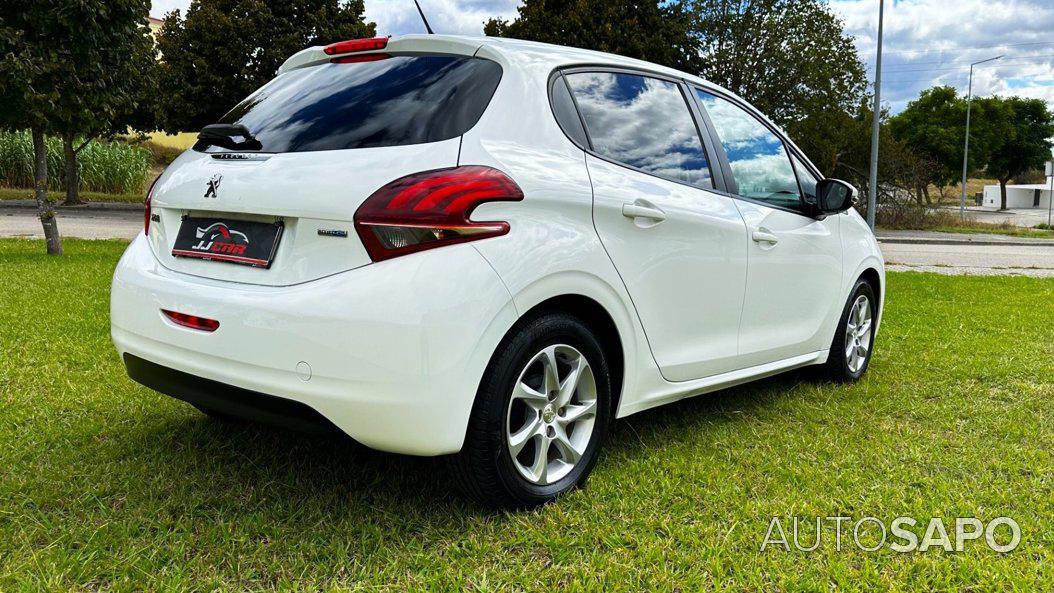 Peugeot 208 de 2016