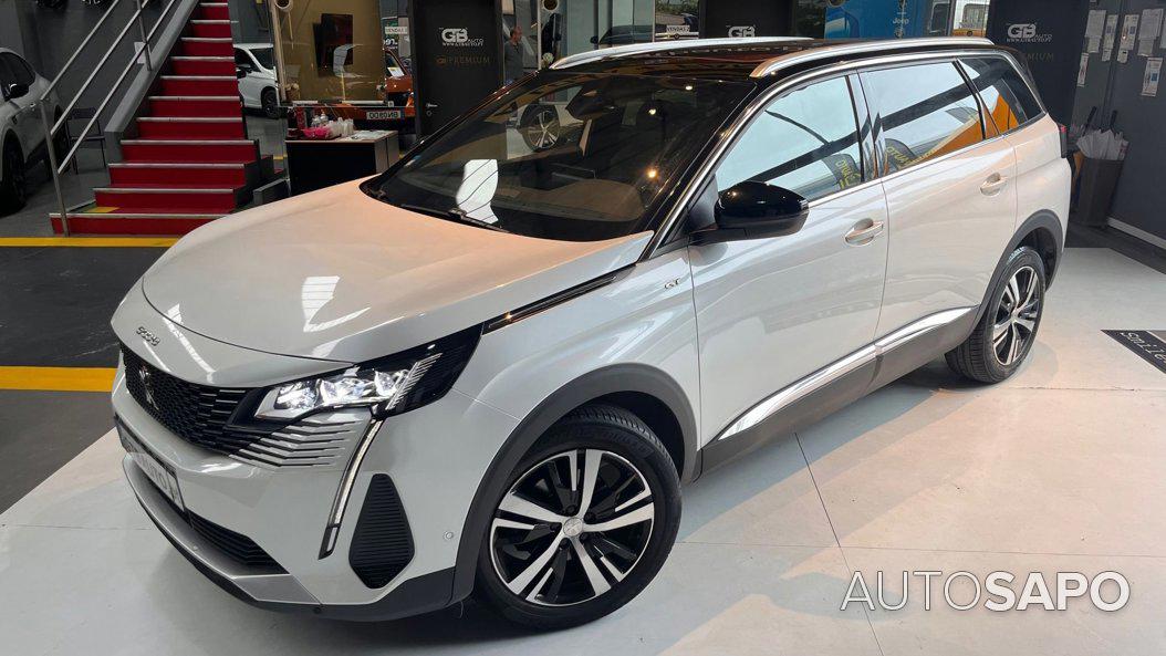 Peugeot 5008 de 2021