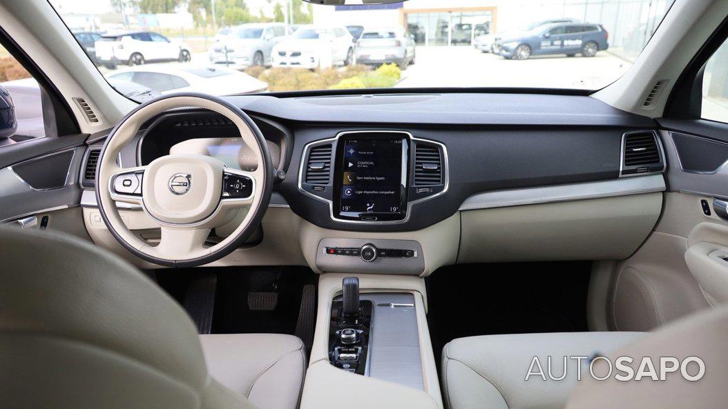 Volvo XC90 2.0 T8 PHEV Momentum Plus AWD de 2020