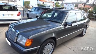 Mercedes-Benz 200 E de 1990