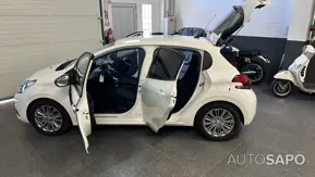 Peugeot 208 1.2 PureTech Style de 2018