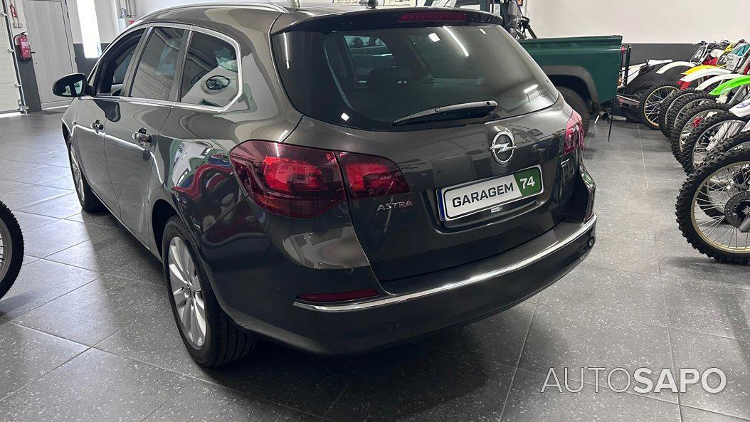 Opel Astra de 2016