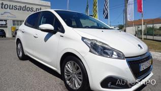 Peugeot 208 1.2 PureTech Life Signature de 2019