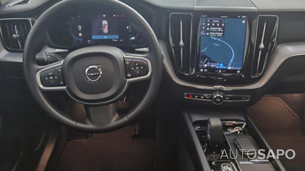 Volvo XC60 2.0 B4 Momentum Plus de 2022