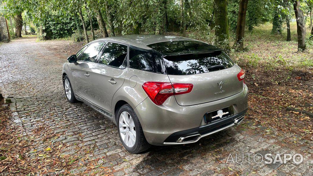 Citroen DS5 2.0 HDi Hybrid4 Sport Chic CMP6 102 de 2012