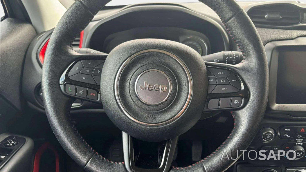 Jeep Renegade 1.3 TG 4Xe Trailhawk de 2022