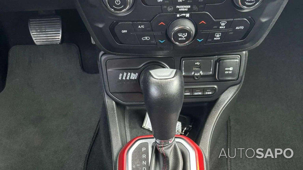 Jeep Renegade 1.3 TG 4Xe Trailhawk de 2022