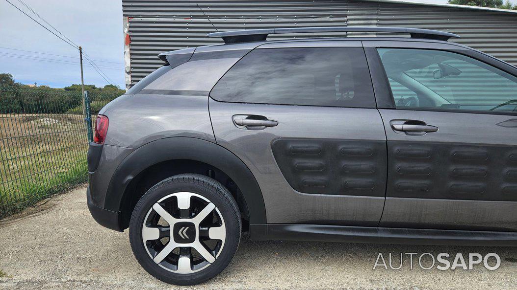 Citroen C4 Cactus 1.2 PureTech Shine de 2016