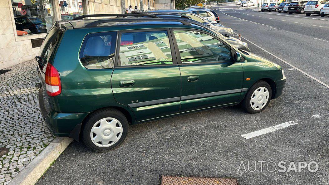 Mitsubishi Space Star de 1999