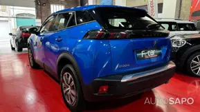 Peugeot 2008 1.2 PureTech Active EAT8 de 2021