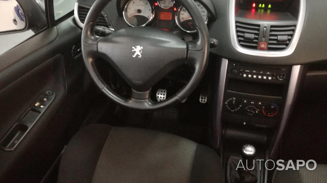 Peugeot 207 CC 1.6 HDi FAP Sport de 2007