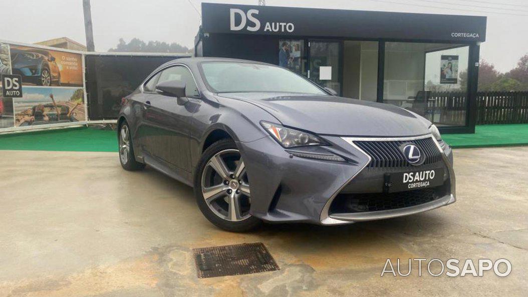 Lexus RC 300h de 2016