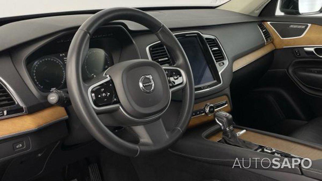 Volvo XC90 2.0 D4 Momentum de 2019