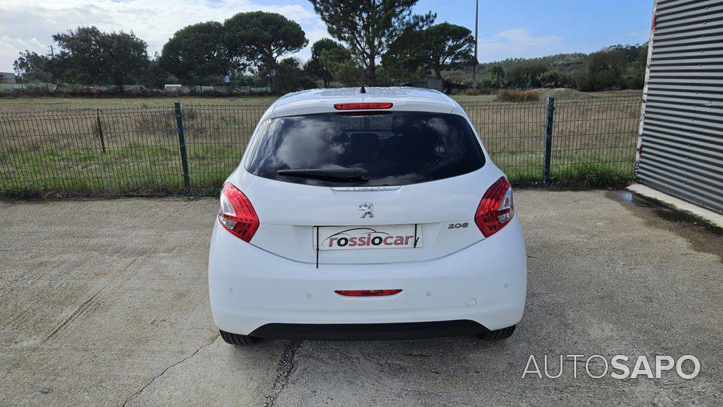 Peugeot 208 de 2014